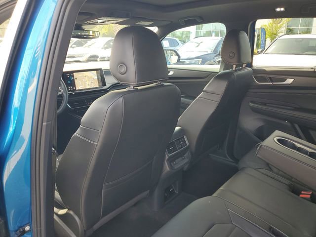Certified 2024 Volkswagen Atlas Cross Sport SEL image 11