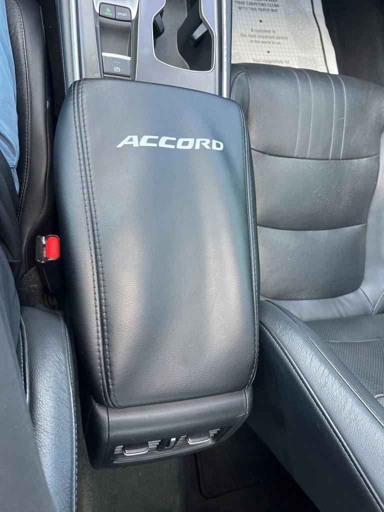 Used 2018 Honda Accord Touring image 54
