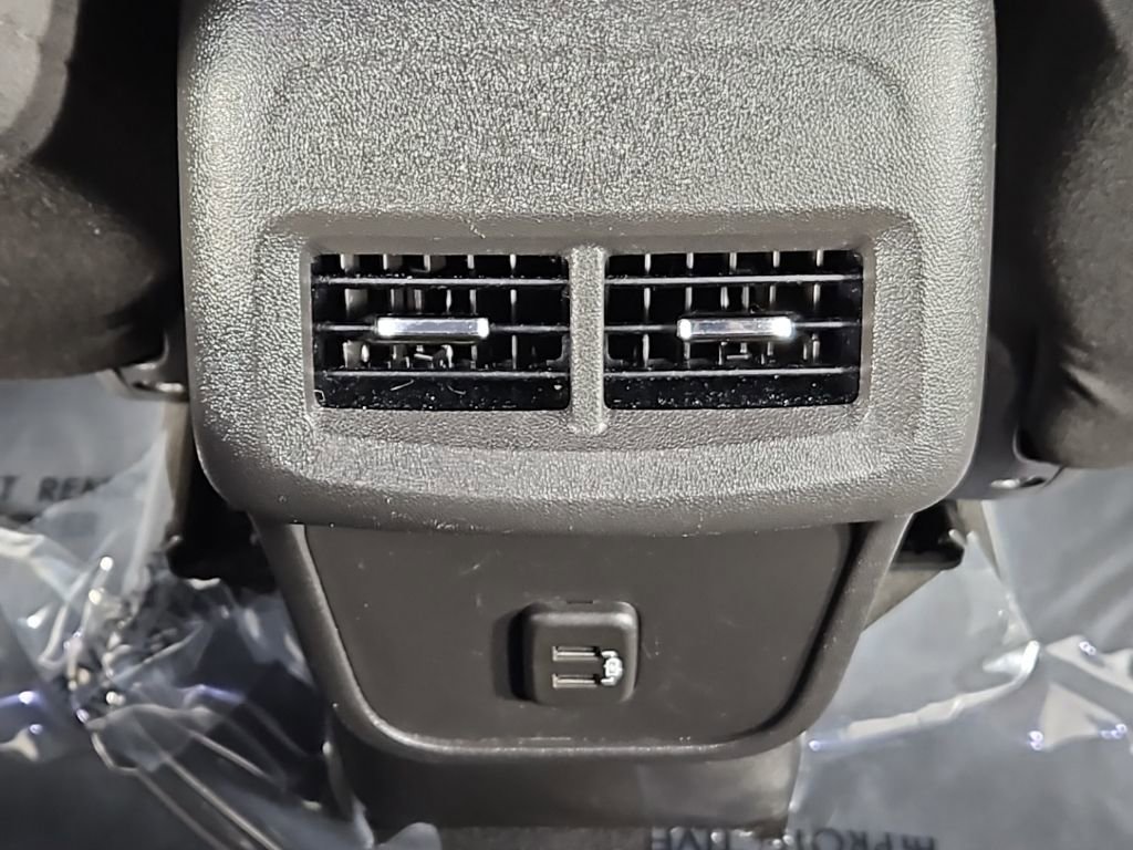 Used 2019 Chevrolet Equinox LT image 23