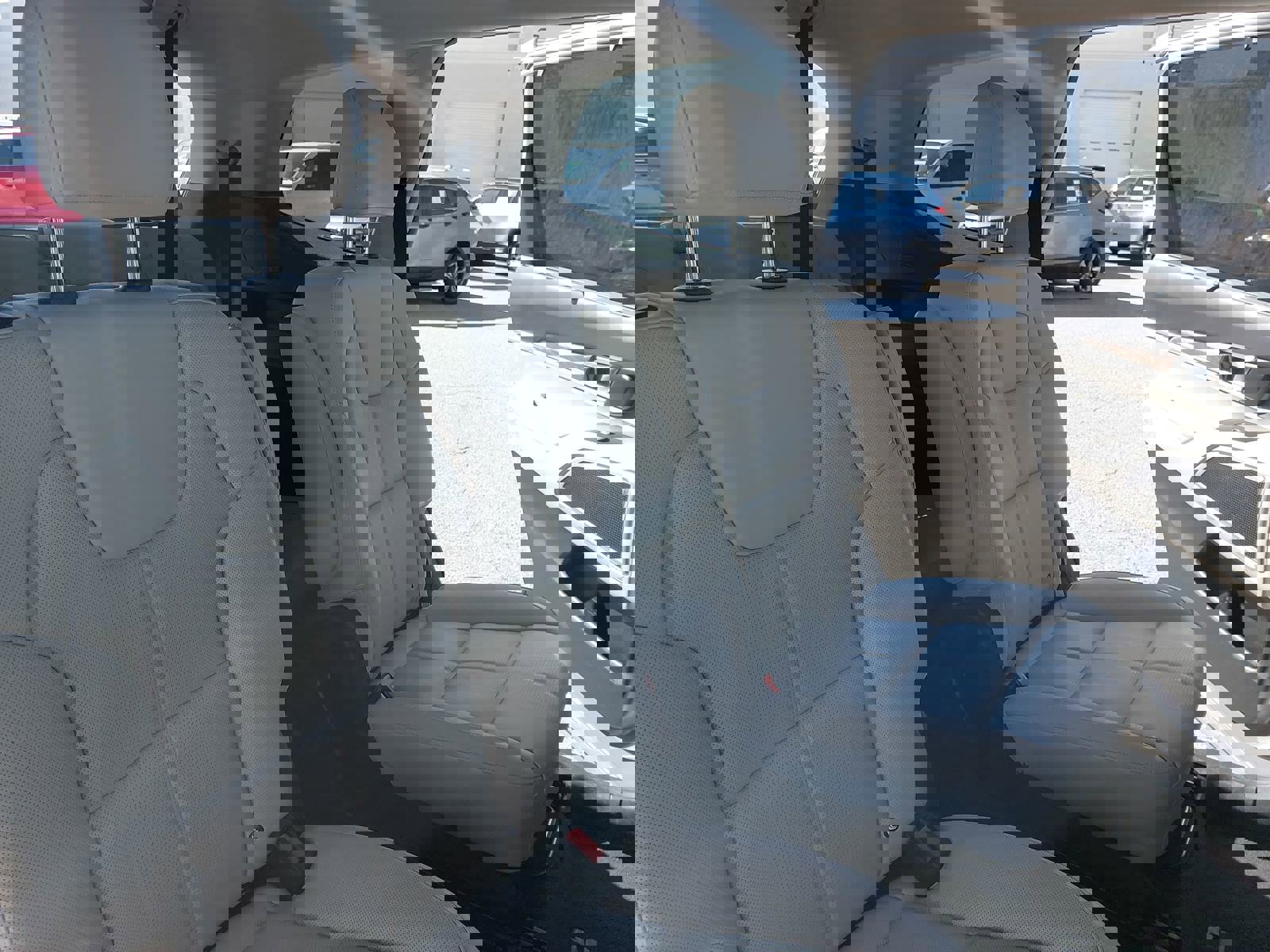 Used 2022 Kia Telluride EX w/ EX Premium Package image 11