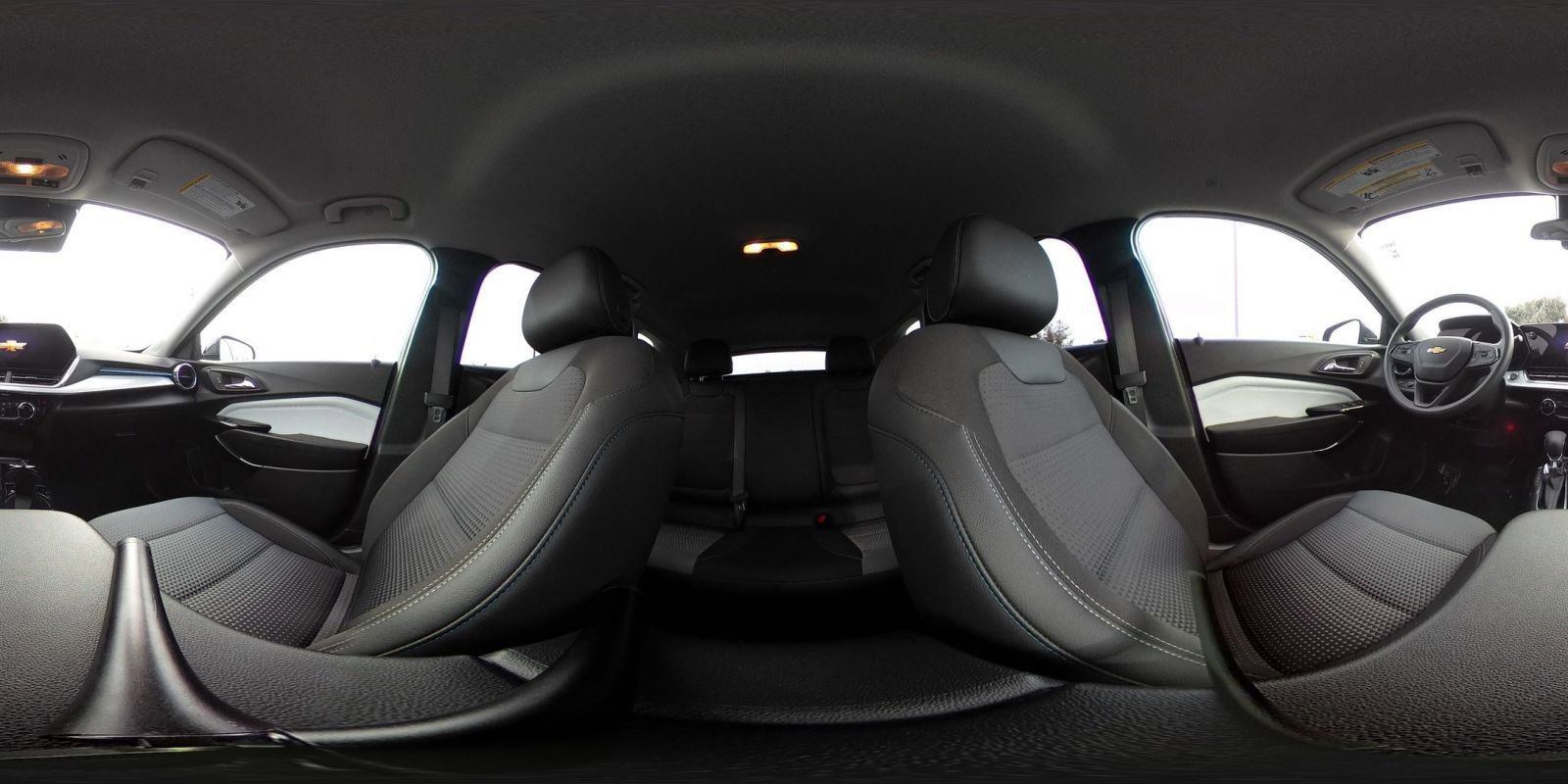 Used 2025 Chevrolet Trax LT image 40