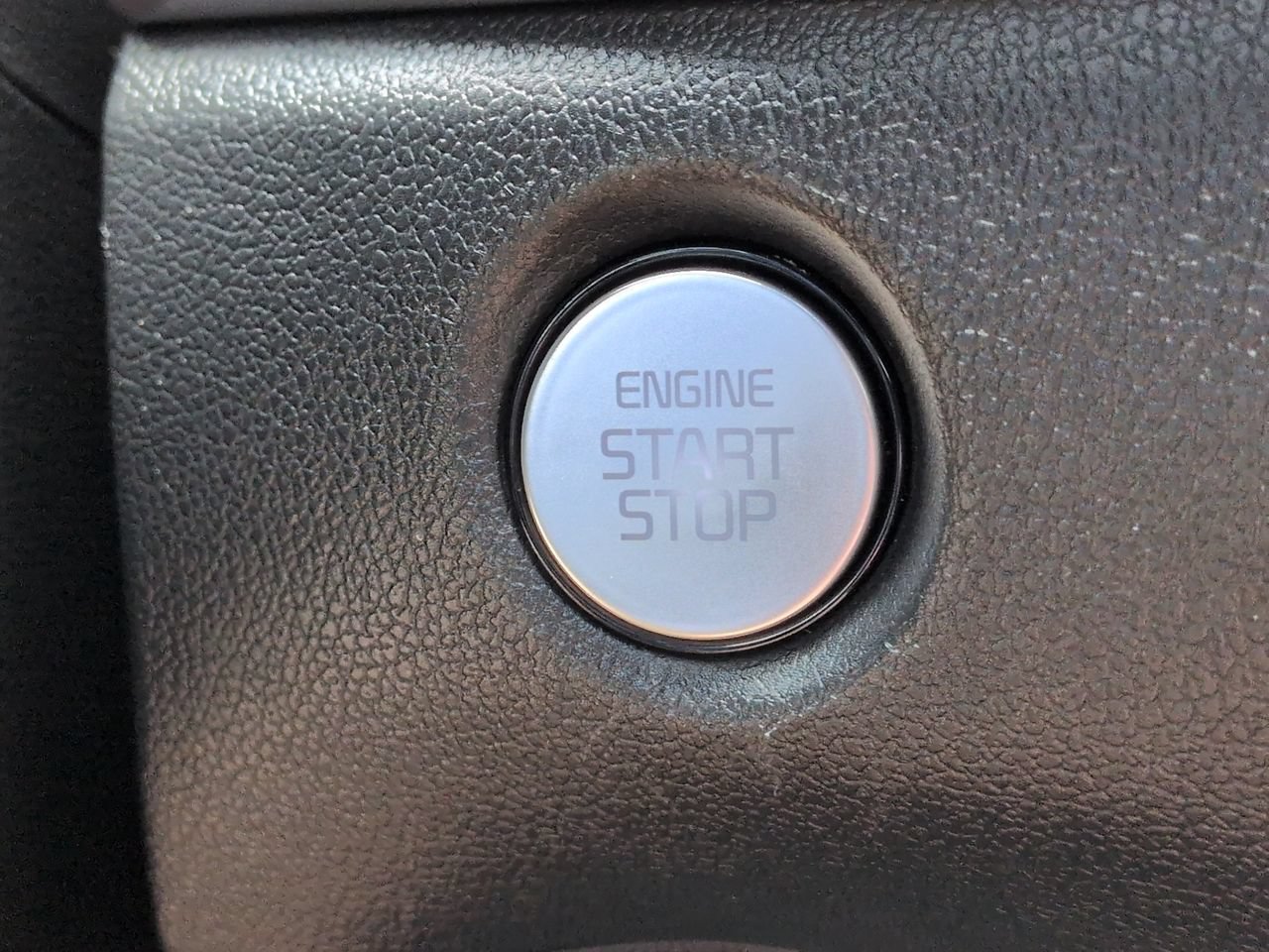 Certified 2025 Kia Sorento SX Prestige AWD/4WD image 34
