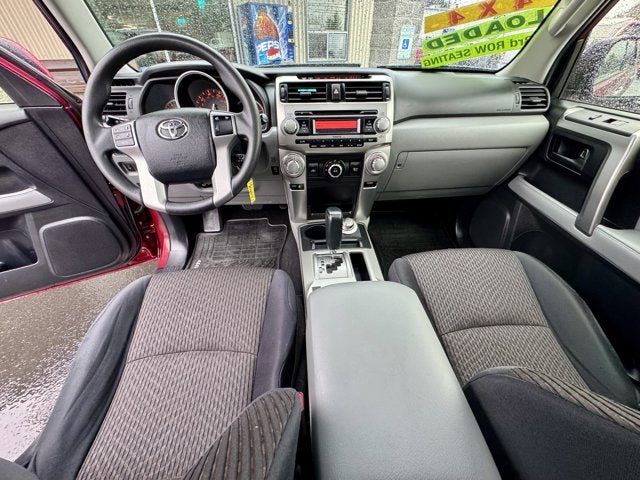 Used 2013 Toyota 4Runner SR5 w/ Convenience Pkg AWD/4WD image 10