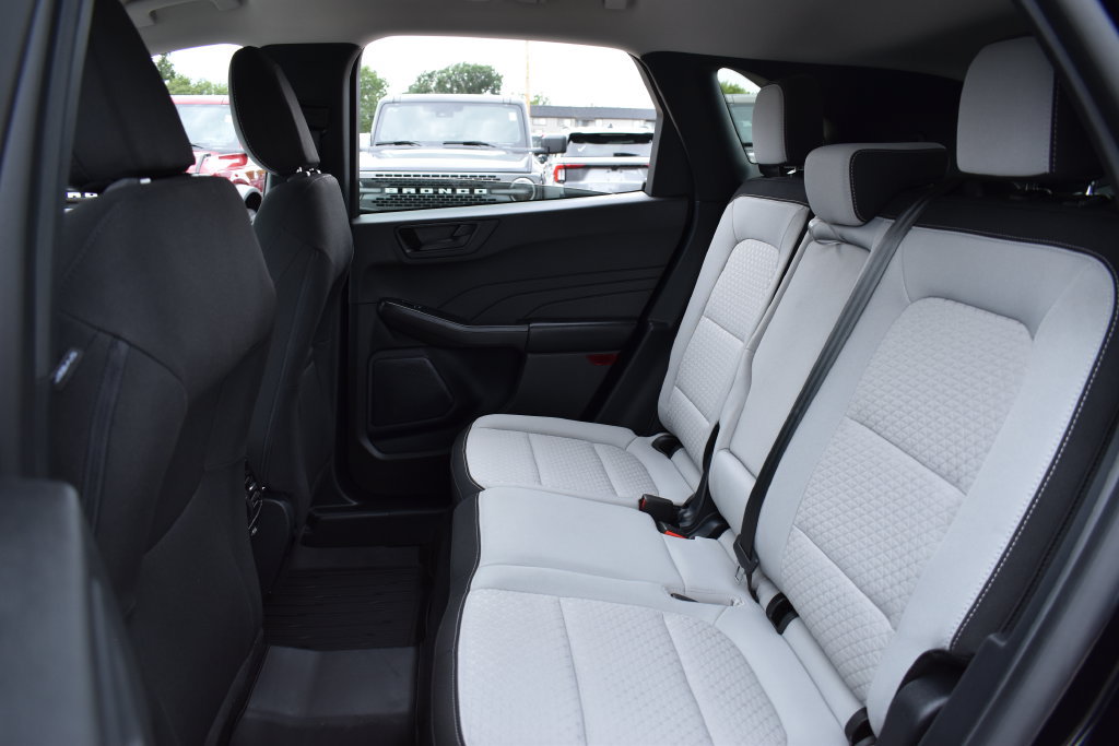 Certified 2024 Ford Escape Active AWD/4WD image 28