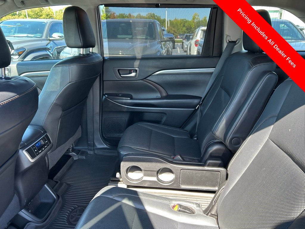 Used 2019 Toyota Highlander Limited FWD image 14