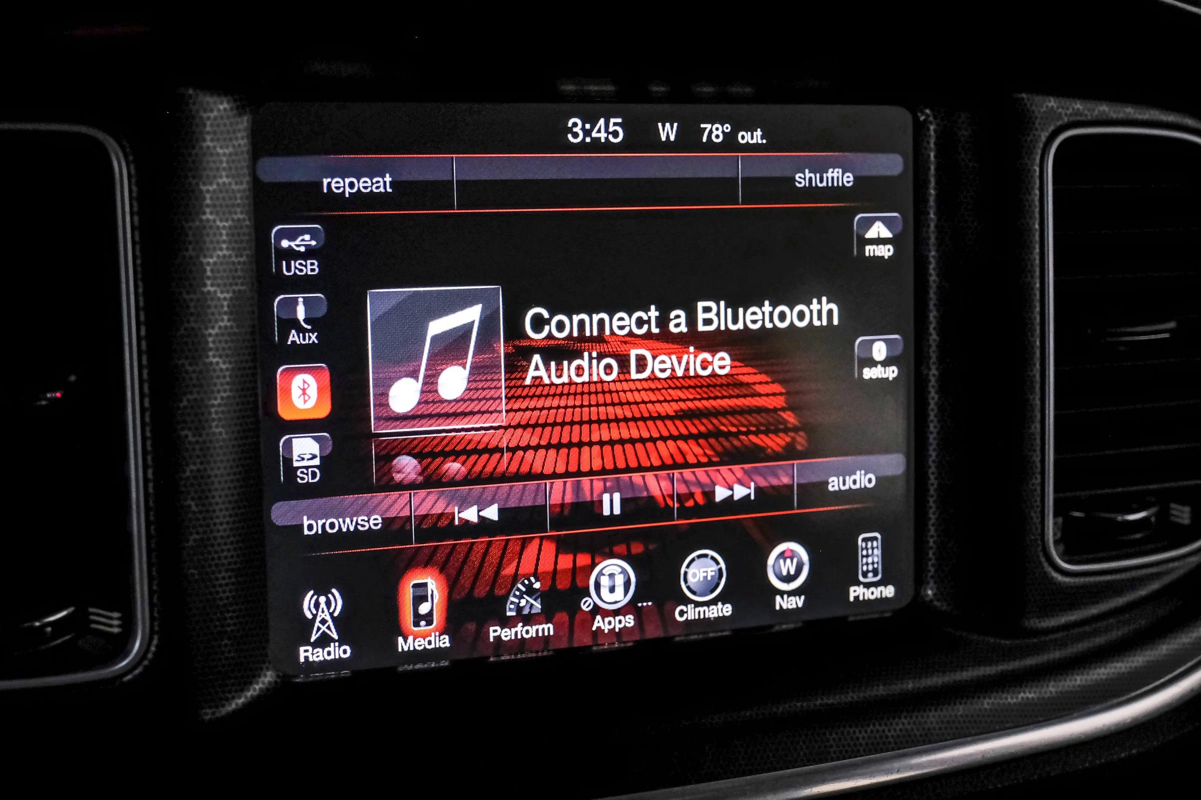 Used 2016 Dodge Charger SRT w/ Harman/Kardon Audio Group RWD image 36