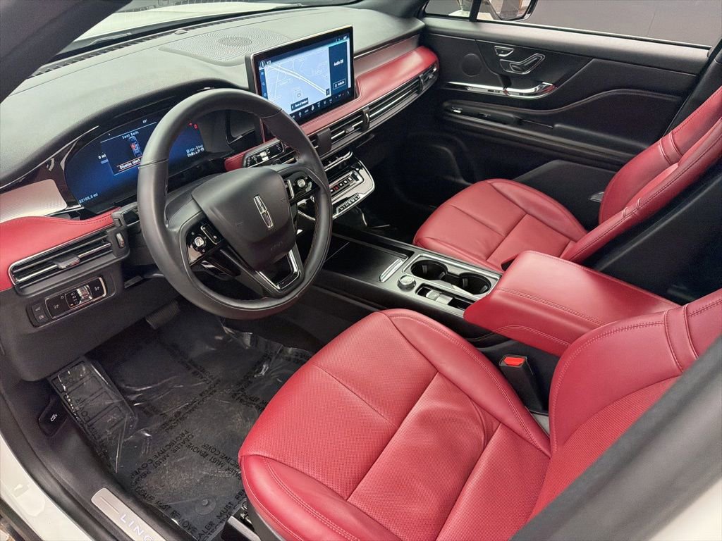 Used 2023 Lincoln Corsair Grand Touring image 10