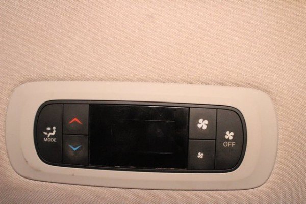 Used 2020 Chrysler Voyager Lxi image 15