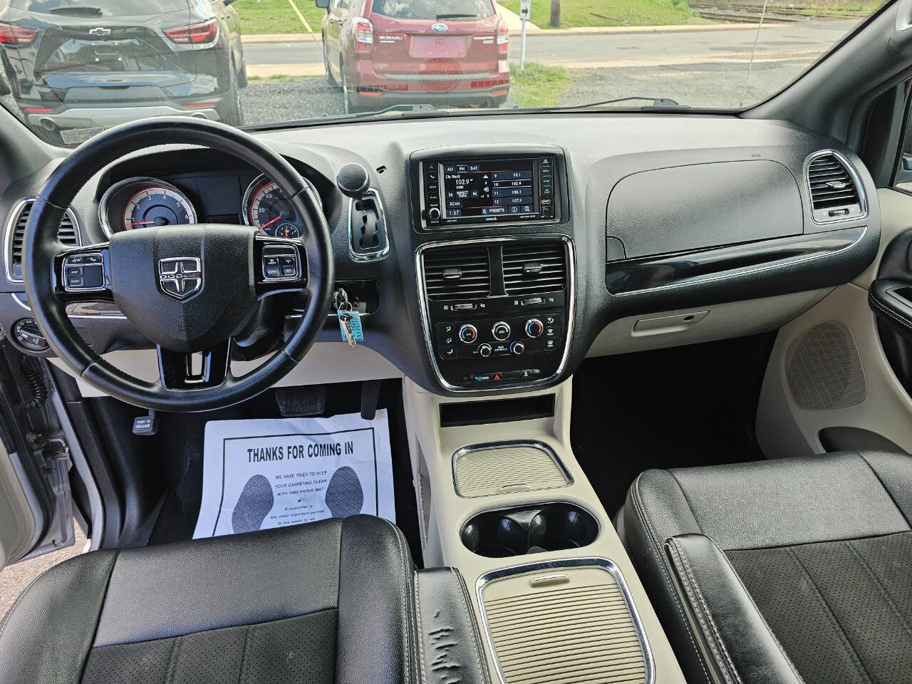 Used 2019 Dodge Grand Caravan SXT image 12