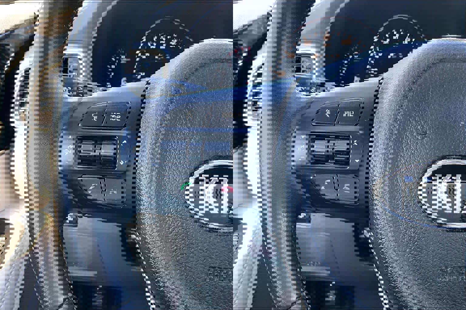 Used 2017 Kia Sorento SX image 21