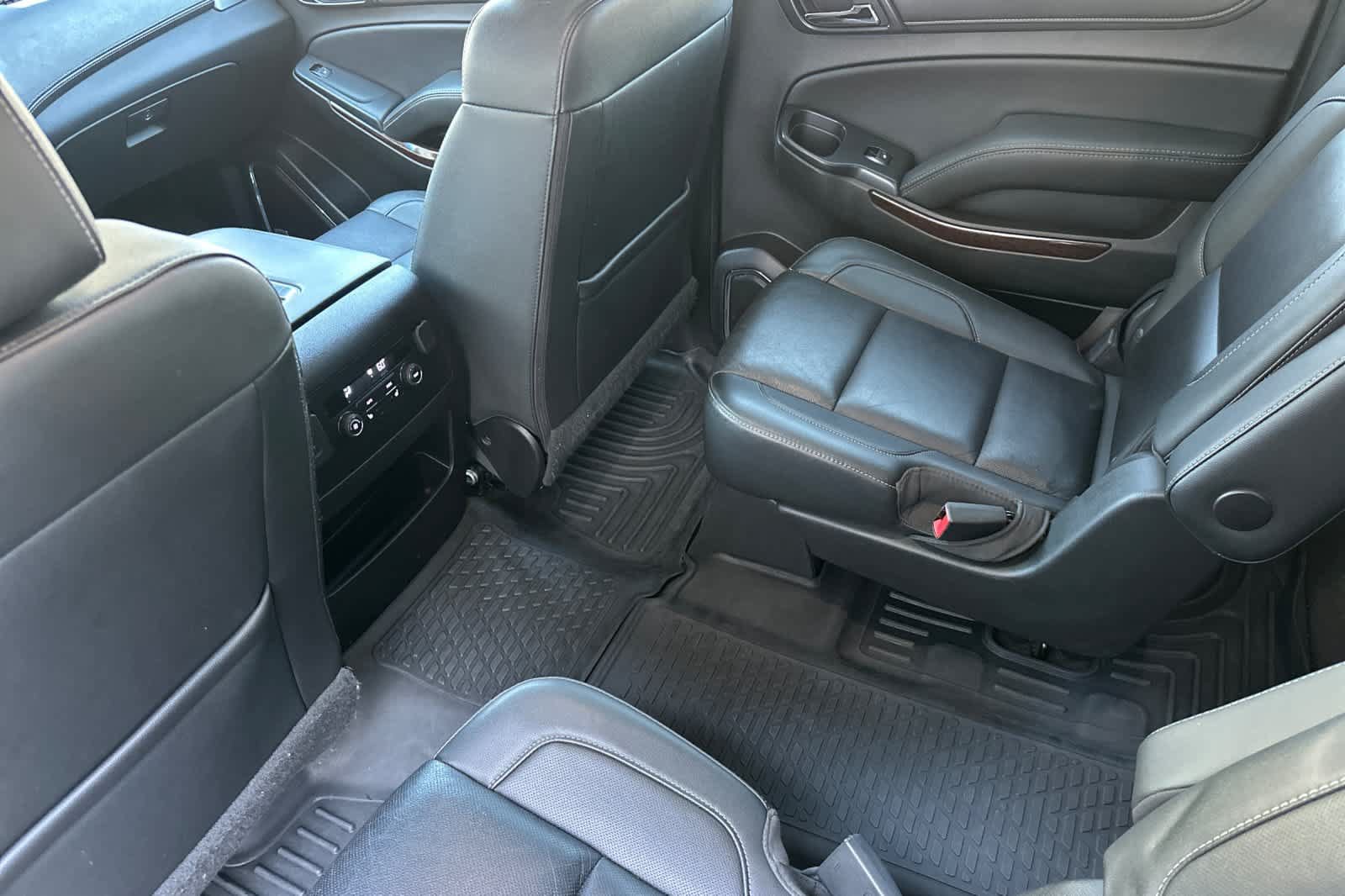 Used 2018 GMC Yukon XL SLT AWD/4WD image 4
