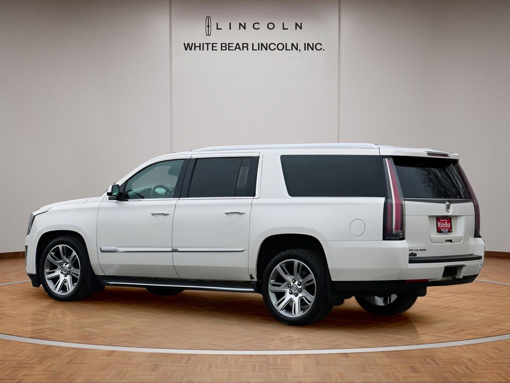 Used 2015 Cadillac Escalade ESV Luxury AWD/4WD image 7