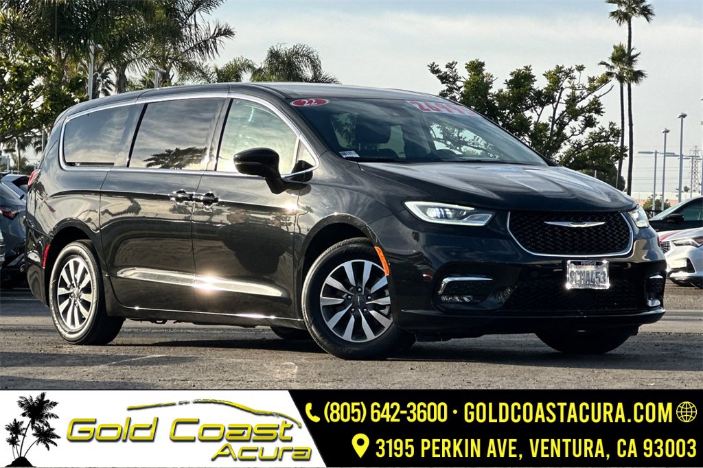 Used 2022 Chrysler Pacifica Touring-L image 1