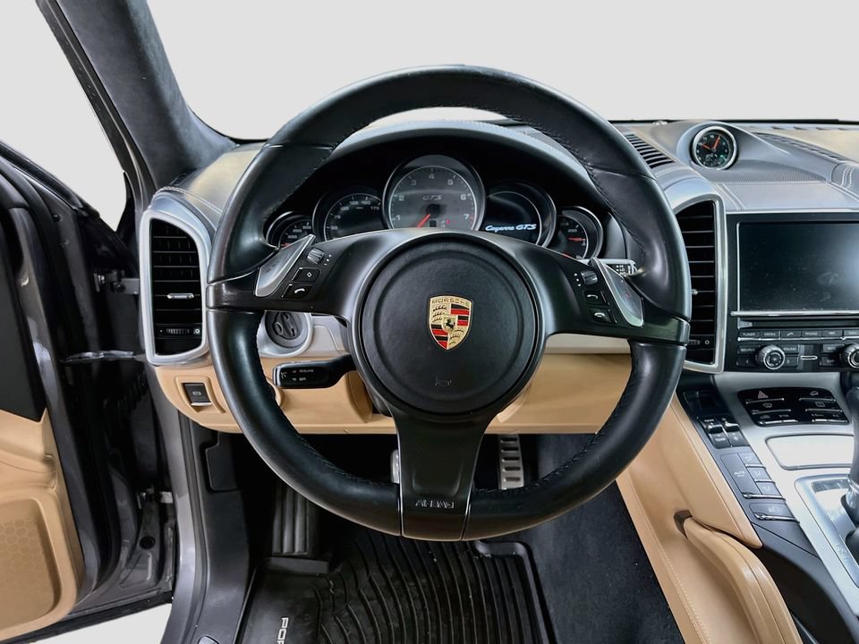 Used 2014 Porsche Cayenne GTS AWD/4WD image 12