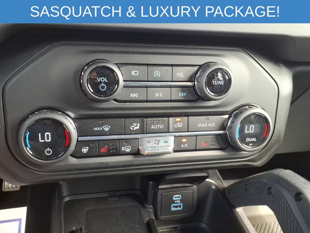 Used 2025 Ford Bronco Outer Banks w/ Sasquatch Package AWD/4WD image 19