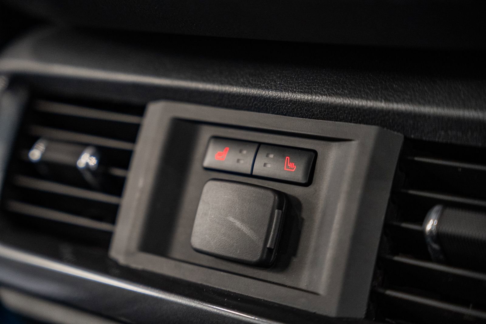 Certified 2023 Ford F150 Lariat w/ Equipment Group 502A High image 40