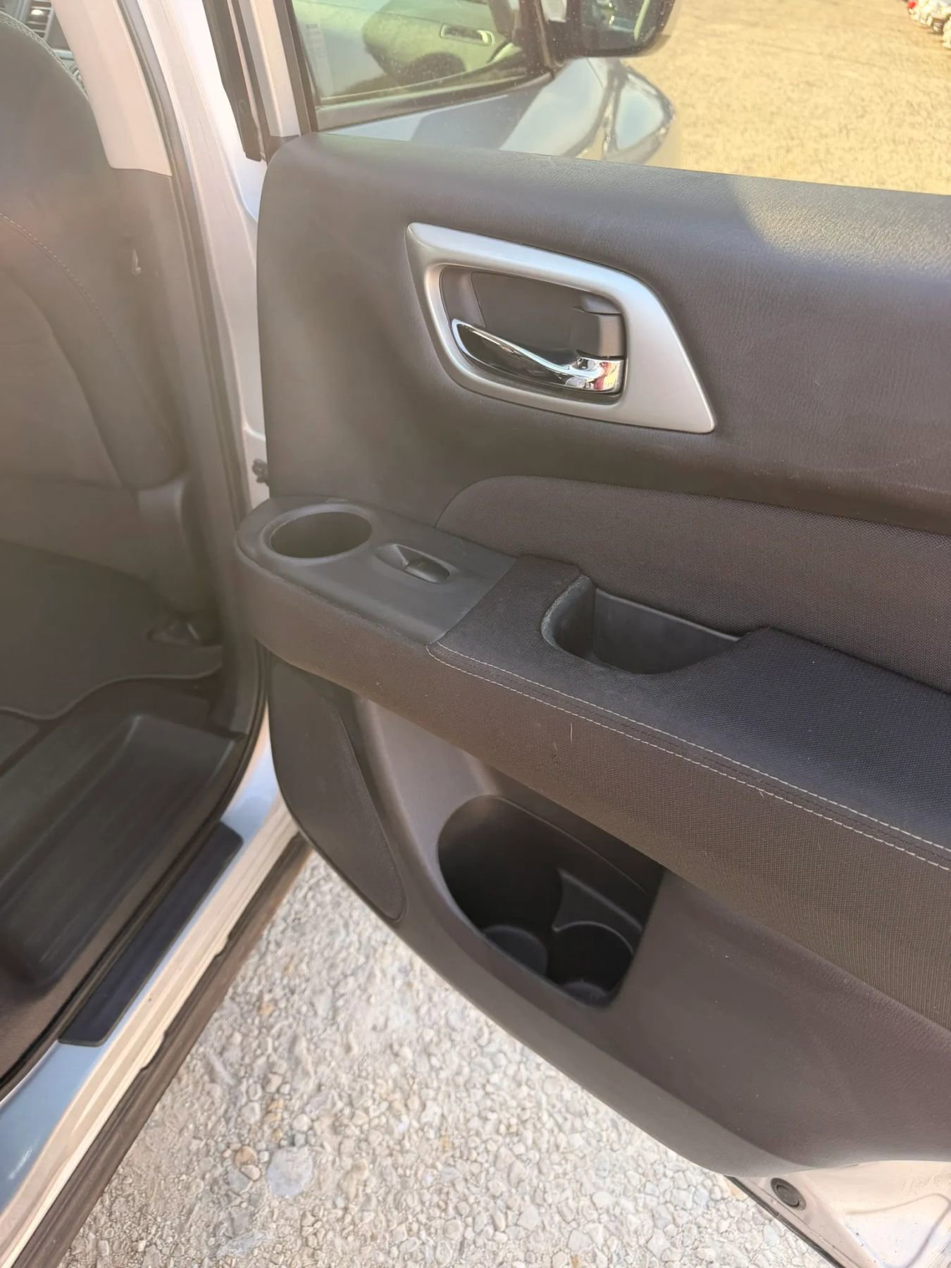 Used 2017 Nissan Pathfinder S FWD image 20