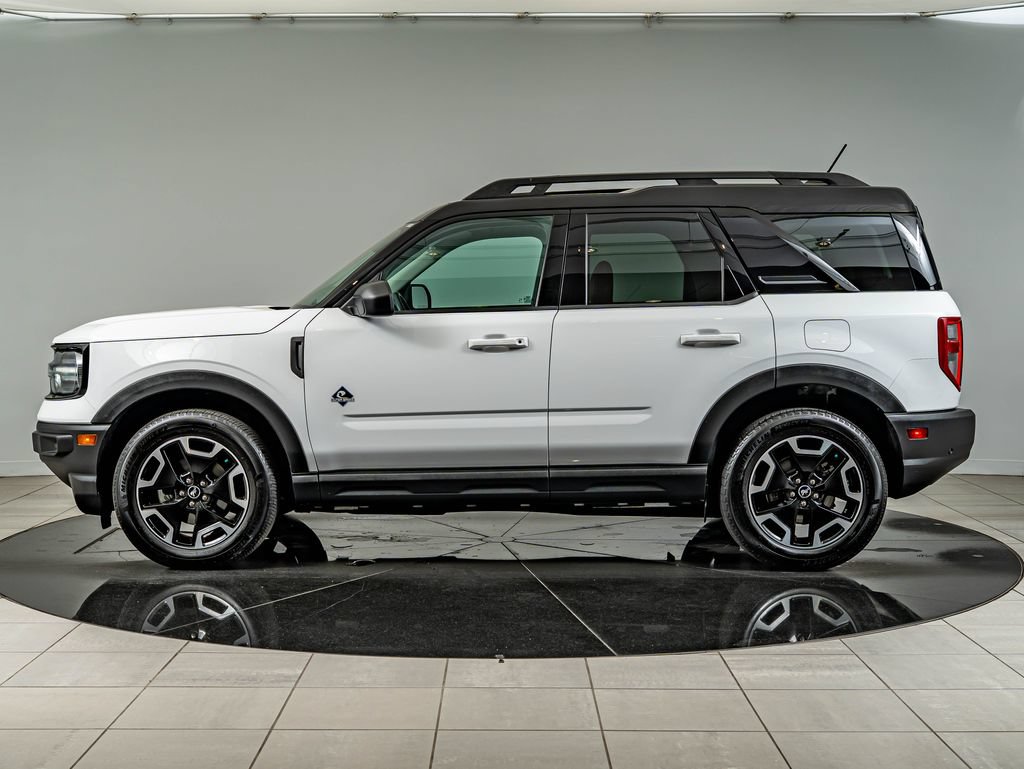 Used 2023 Ford Bronco Sport Outer Banks w/ Tech Package AWD/4WD image 8