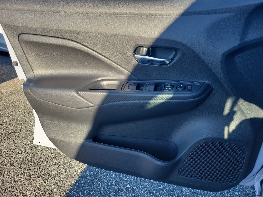 Used 2025 Nissan Versa SV w/ Trunk Package FWD image 12