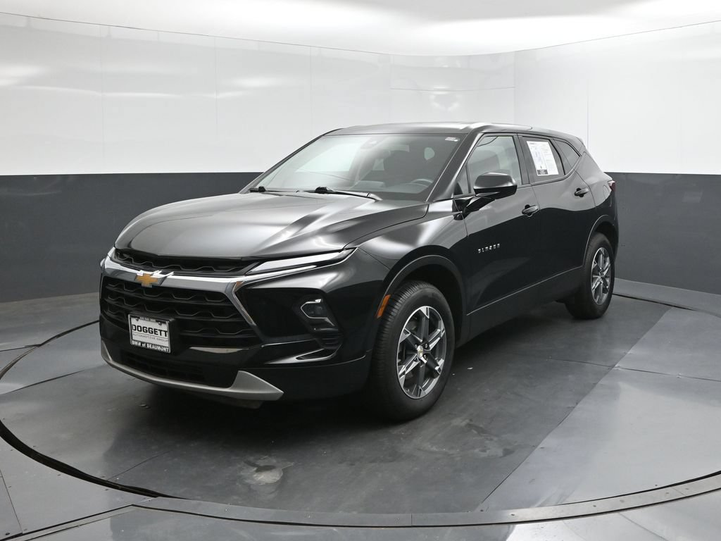 Used 2025 Chevrolet Blazer LT FWD image 33