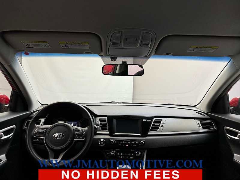 Used 2017 Kia Niro LX image 11