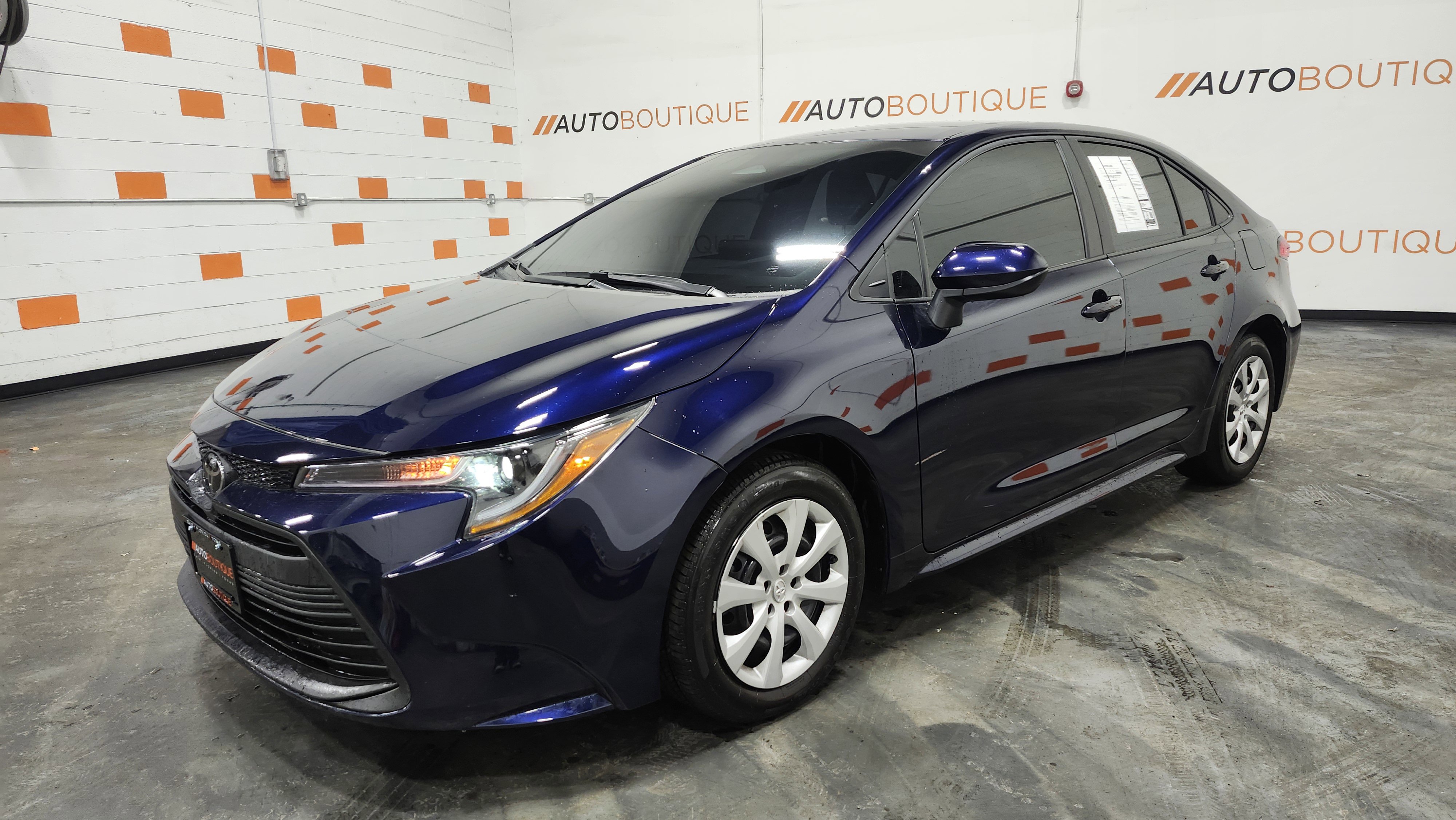 Used 2025 Toyota Corolla LE image 10