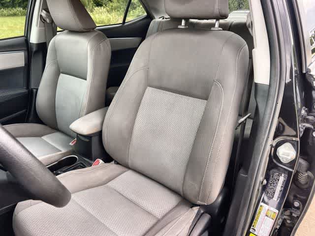 Used 2016 Toyota Corolla LE FWD image 11