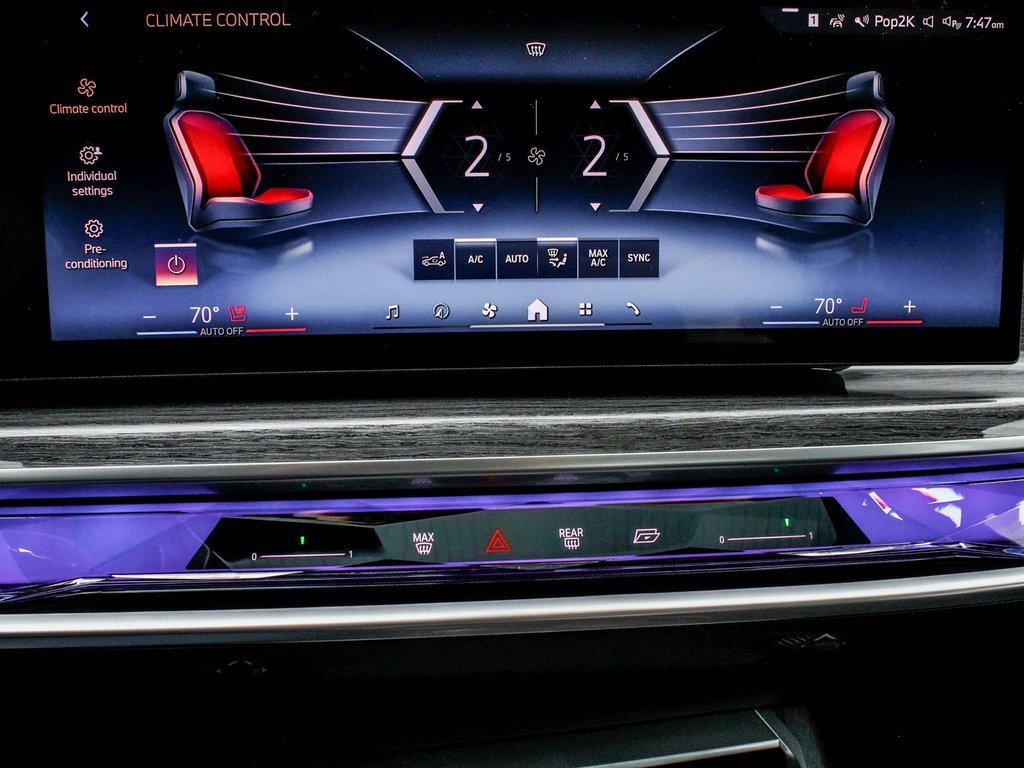 Used 2025 BMW 740i xDrive image 27