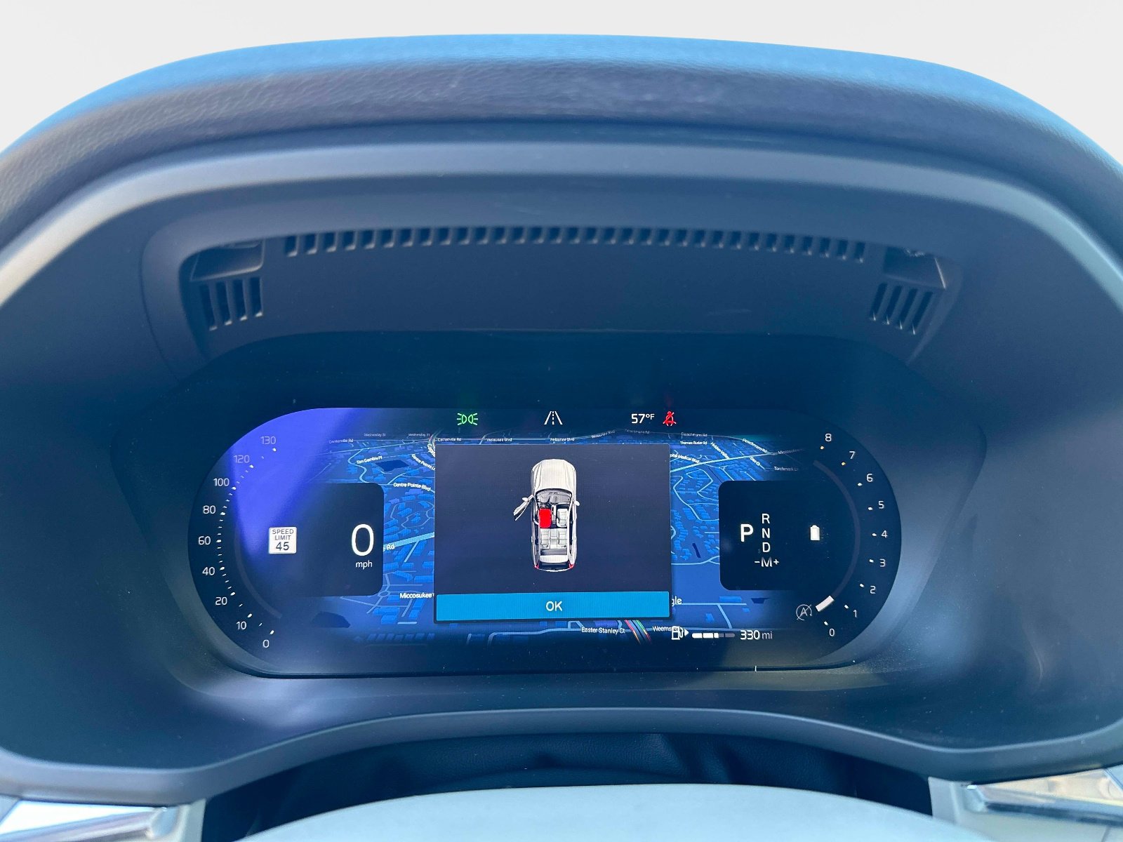 Certified 2023 Volvo XC60 B5 Plus w/ Climate Package image 25