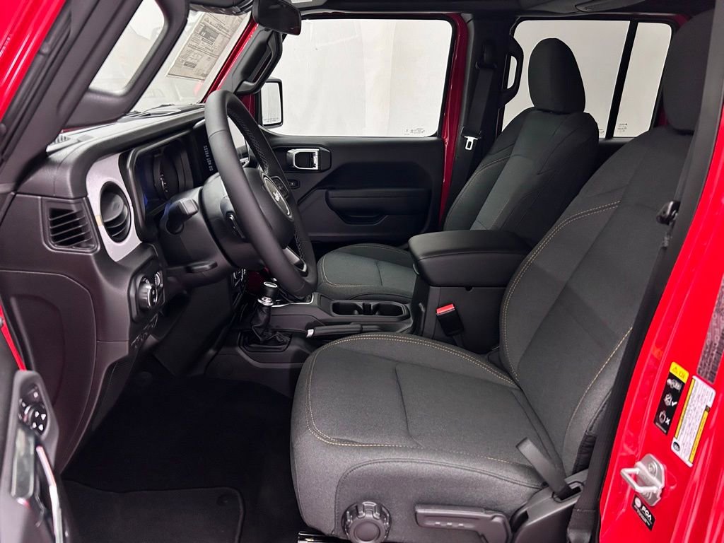 New 2025 Jeep Gladiator Sport image 12