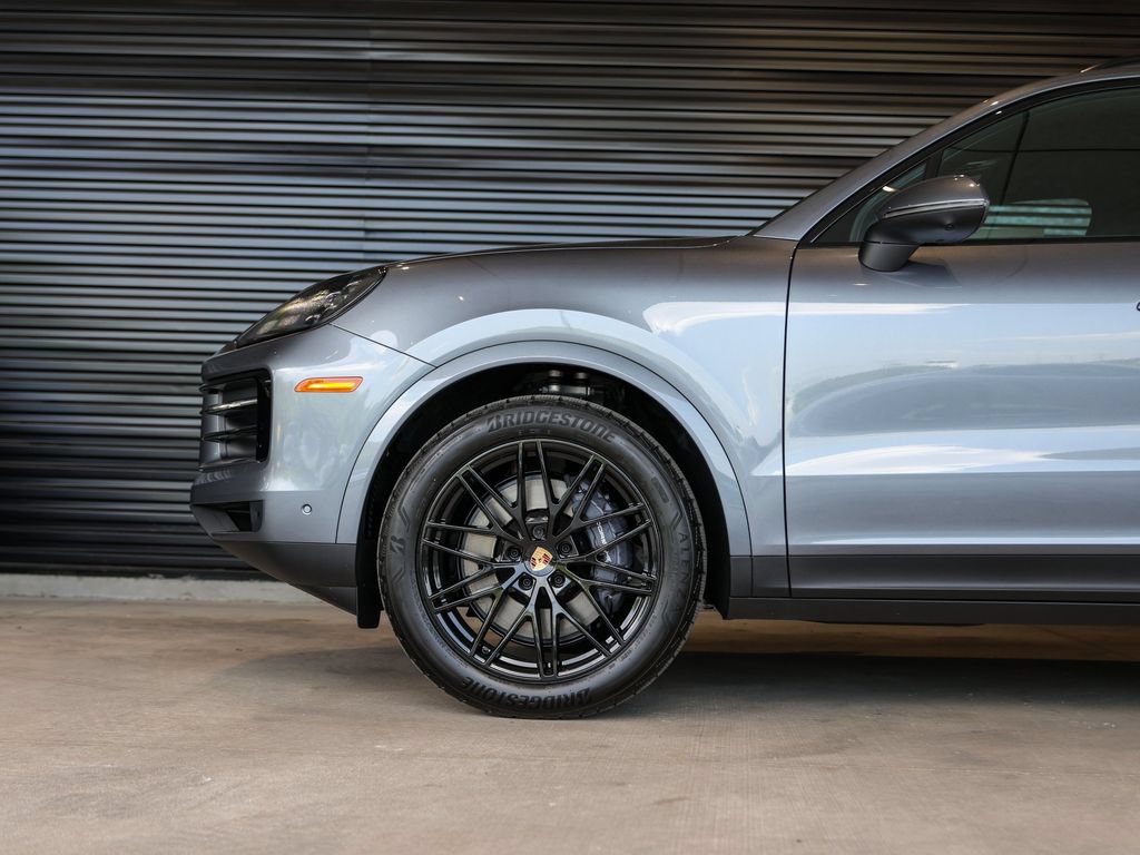 New 2026 Porsche Cayenne AWD/4WD image 11