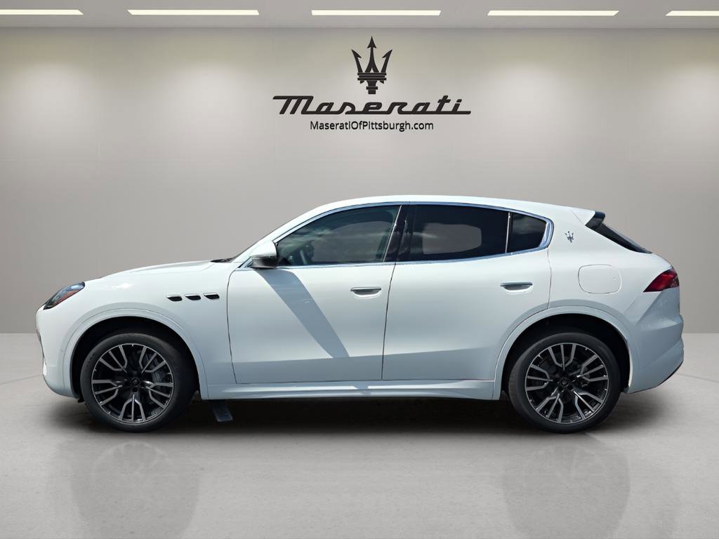 New 2025 Maserati Grecale GT image 8