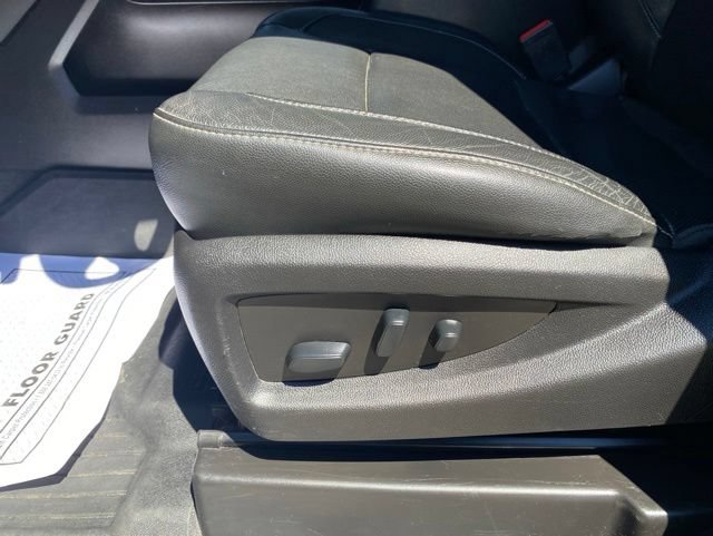 Used 2019 Chevrolet Silverado 2500 LTZ w/ Duramax Plus Package AWD/4WD image 10