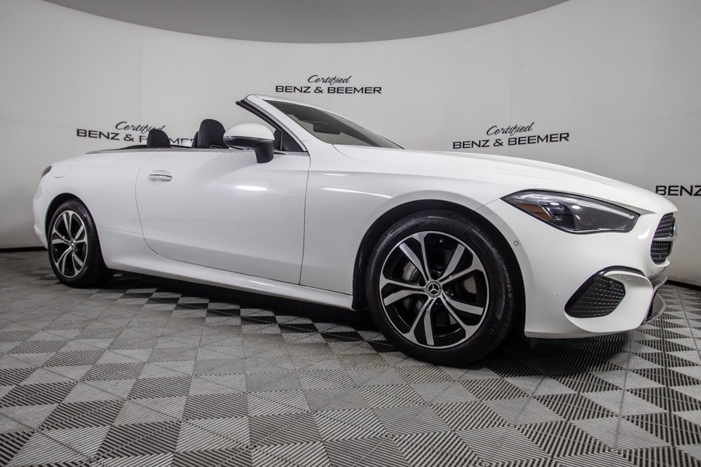 Used 2025 Mercedes-Benz CLE 300 4MATIC Cabriolet image 3