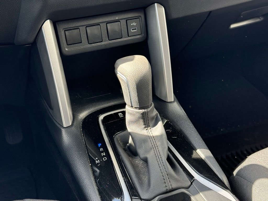 Used 2023 Toyota Corolla Cross LE w/ Moonroof Package image 36