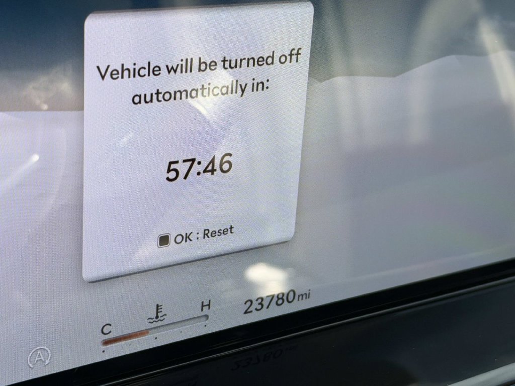 Certified 2025 Genesis GV80 2.5T Standard AWD/4WD image 17