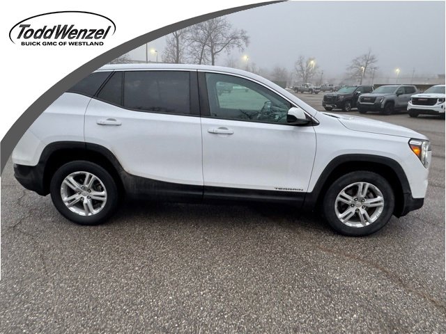 Used 2023 GMC Terrain SLE w/ LPO, Floor Liner Package