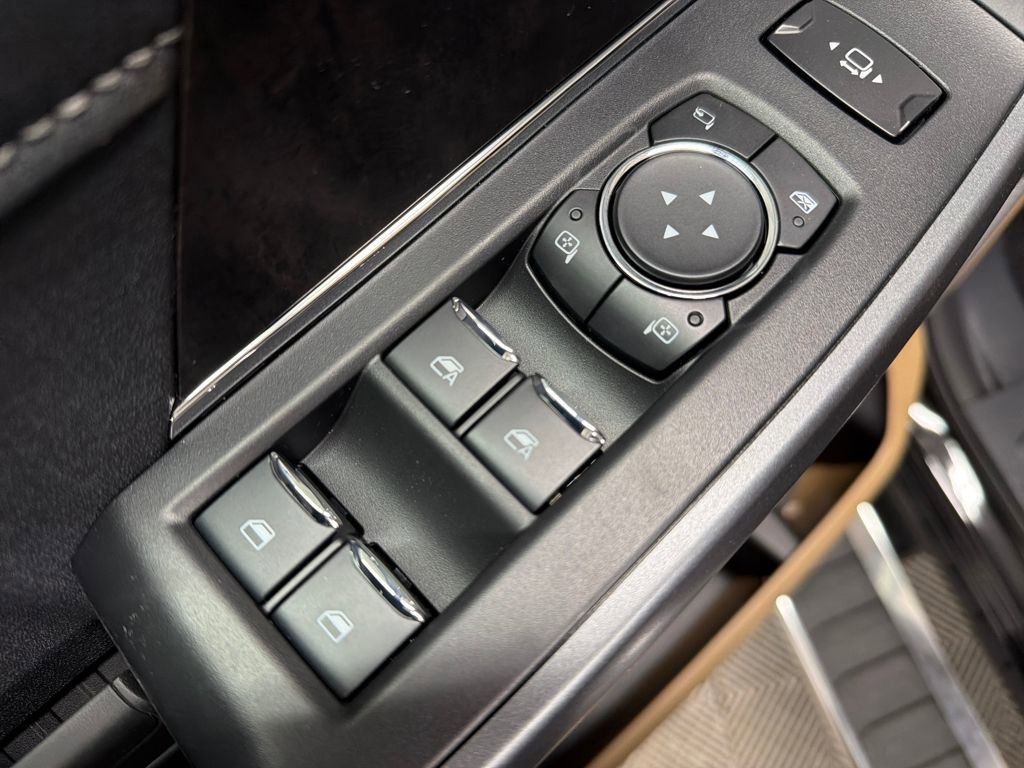 New 2026 Ford F250 Lariat w/ Chrome Package image 16