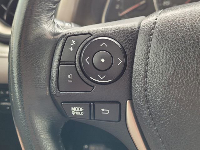 Used 2015 Toyota RAV4 Limited w/ Technology Package image 27