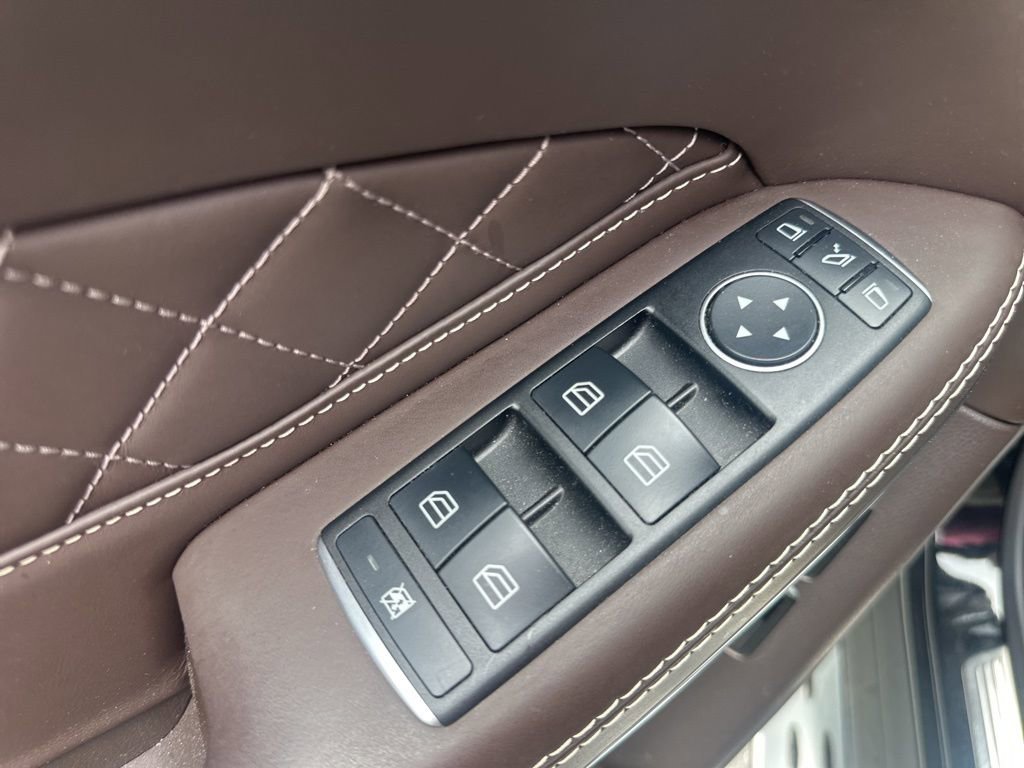 Used 2017 Mercedes-Benz GLS 550 4MATIC image 32