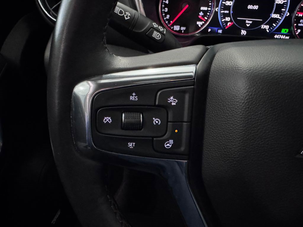 Certified 2022 Chevrolet Blazer Premier w/ Enhanced Convenience Package AWD/4WD image 13