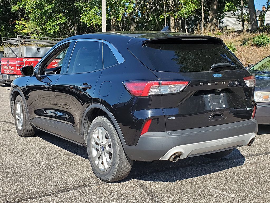 Used 2020 Ford Escape SE FWD image 4