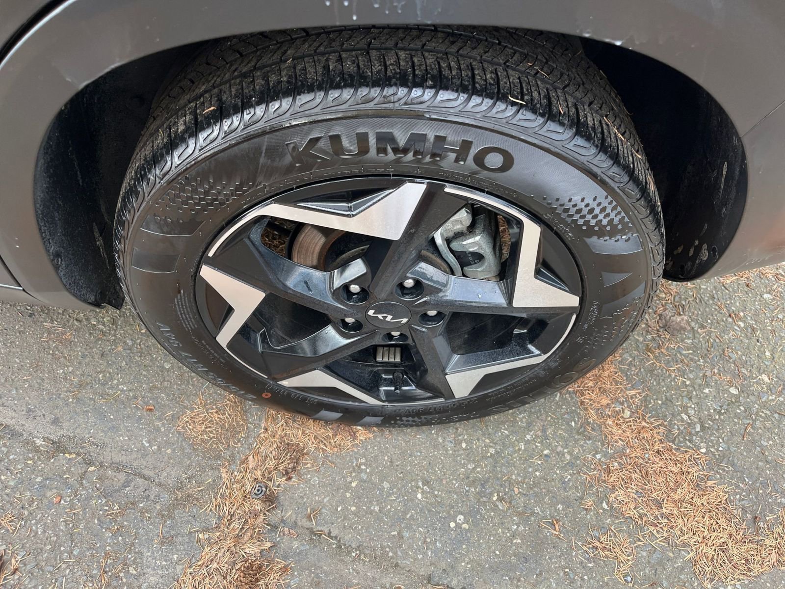 Used 2025 Kia Seltos S image 32