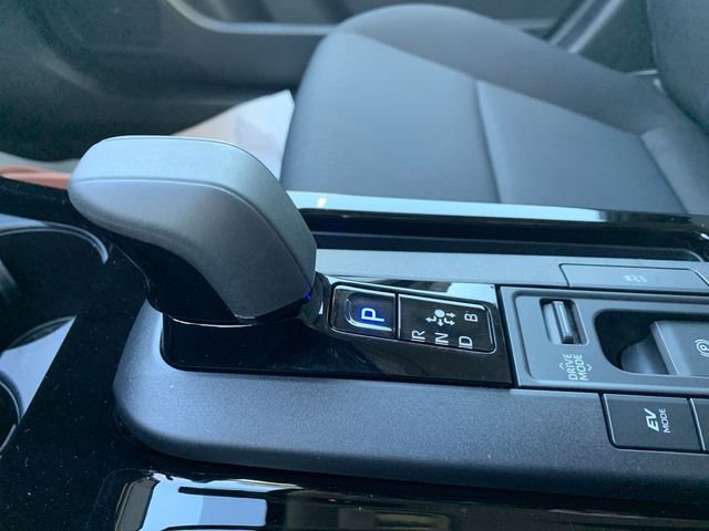 Used 2023 Toyota Prius LE image 25