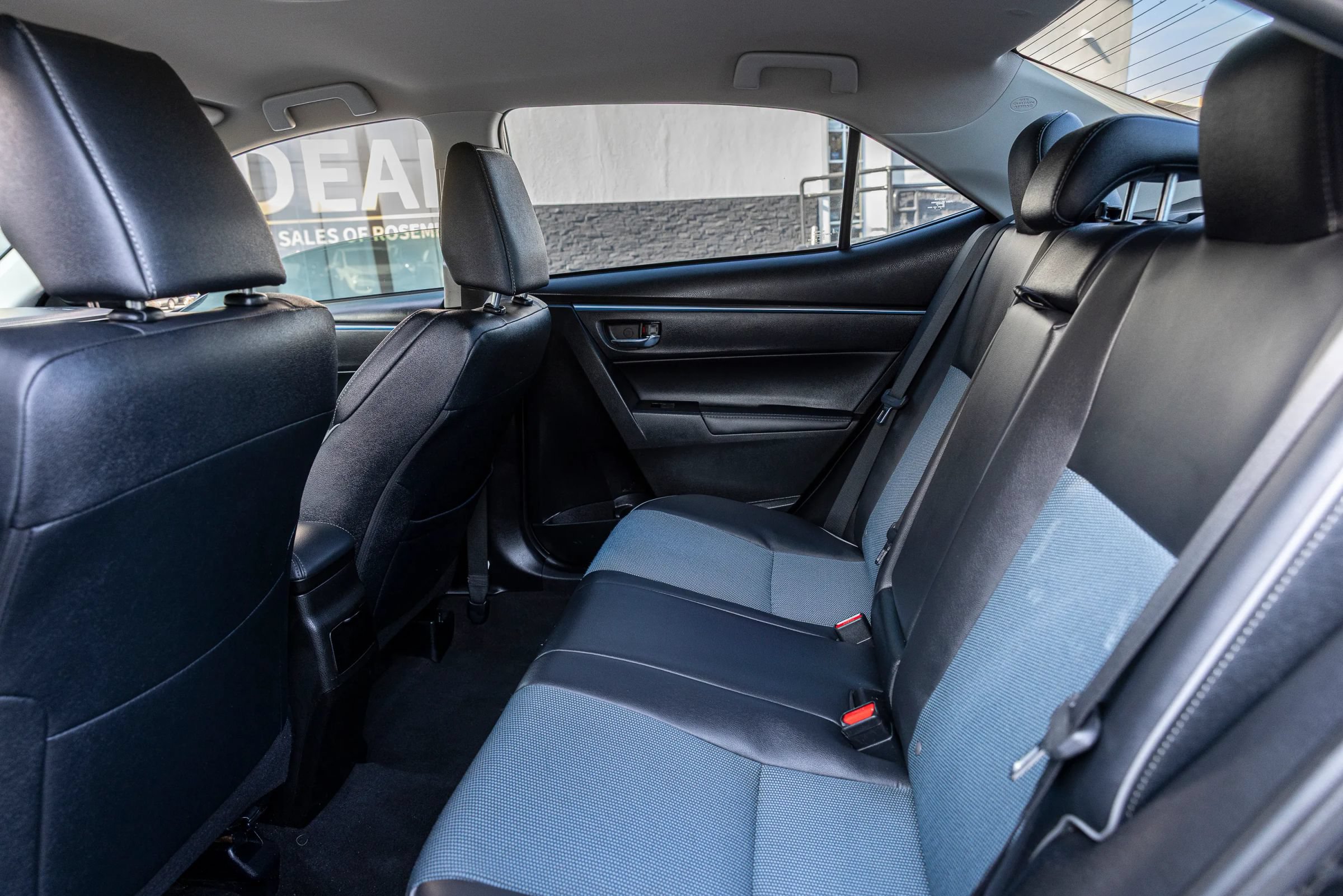 Used 2015 Toyota Corolla S FWD image 23