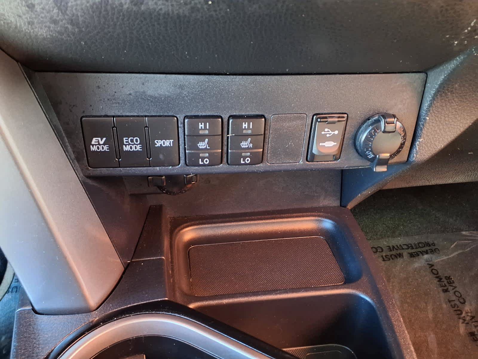Used 2017 Toyota RAV4 Limited w/ Carpet Mat Package AWD/4WD image 25