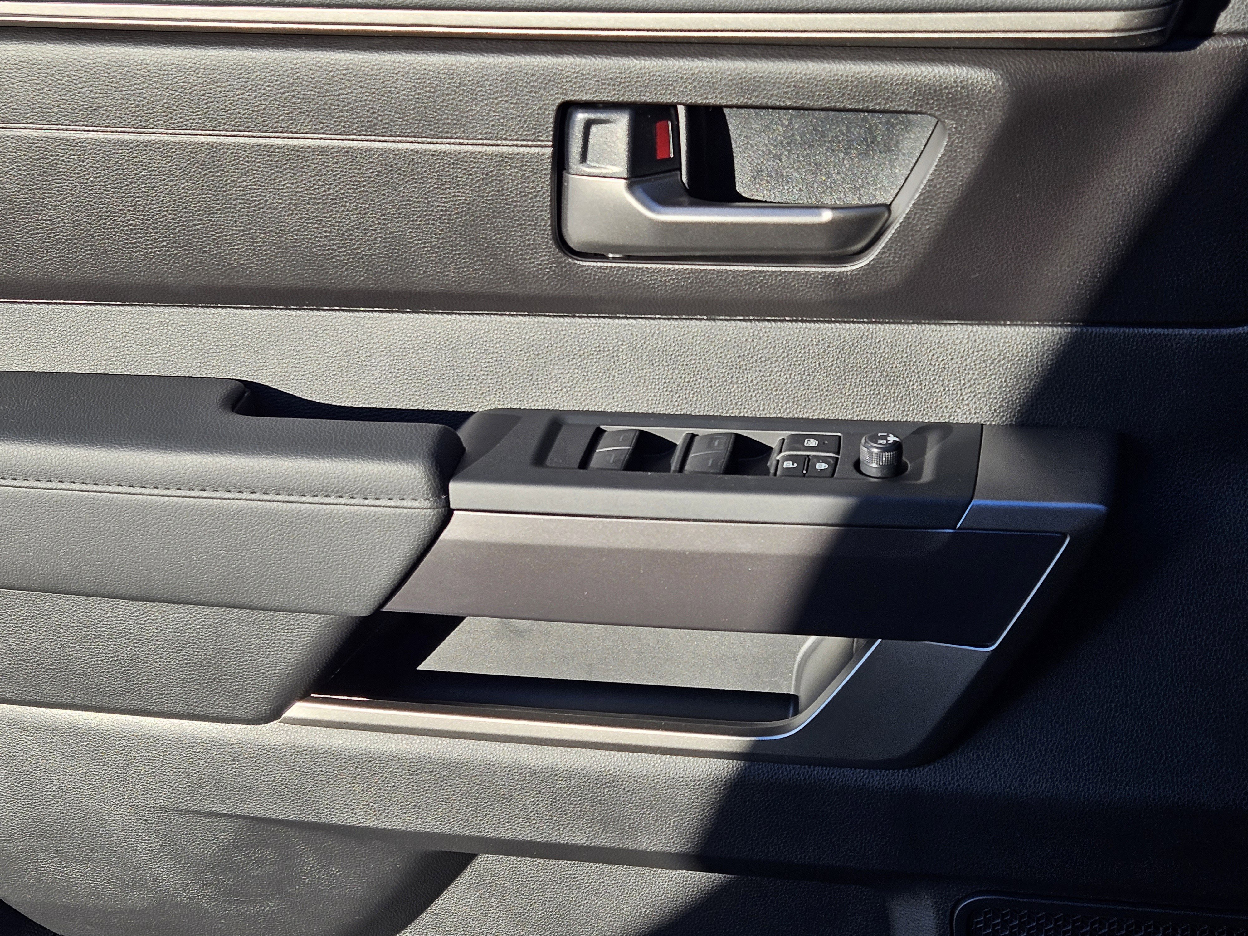 New 2026 Toyota Tundra SR5 w/ SR5 Convenience Package image 17