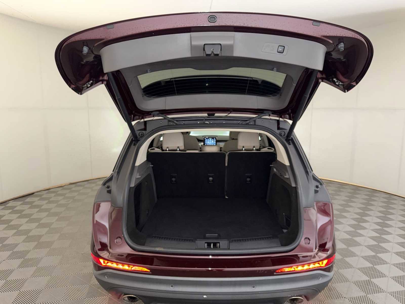 Used 2020 Lincoln Corsair AWD w/ Premium Package image 22