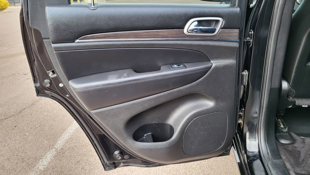 Used 2018 Jeep Grand Cherokee Overland image 22