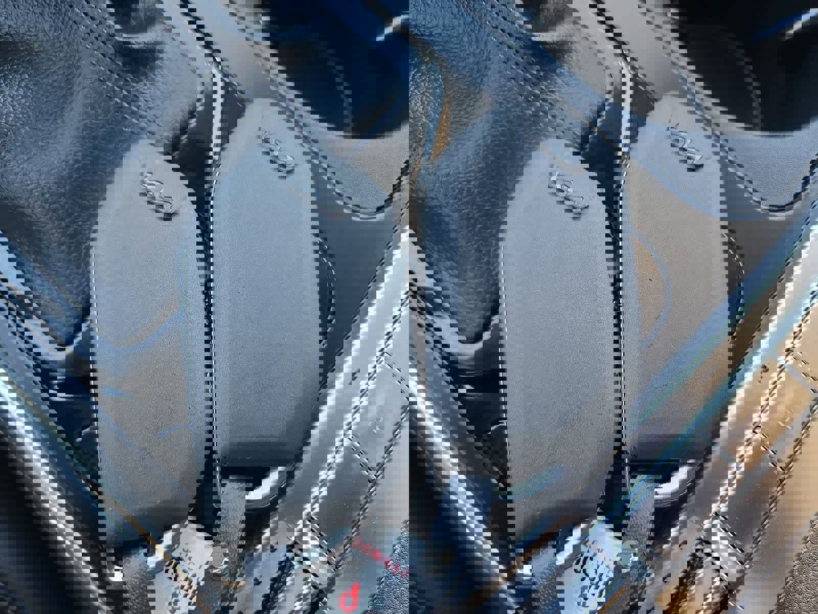 Certified 2025 Kia Carnival SX w/ SX Dark Edition Package image 34